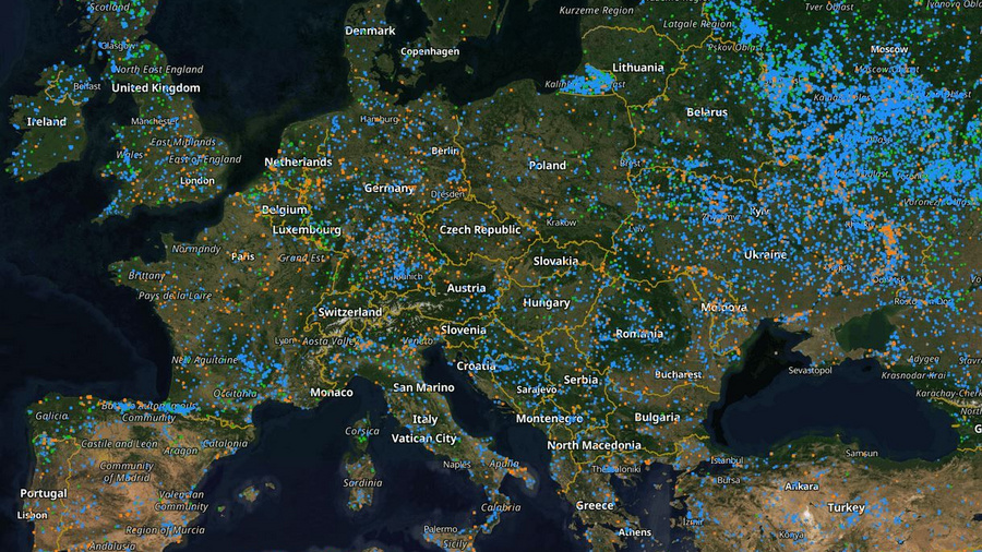Zu sehen ist eine Satellitenkarte von Europa mit Waldbränden im April 2025