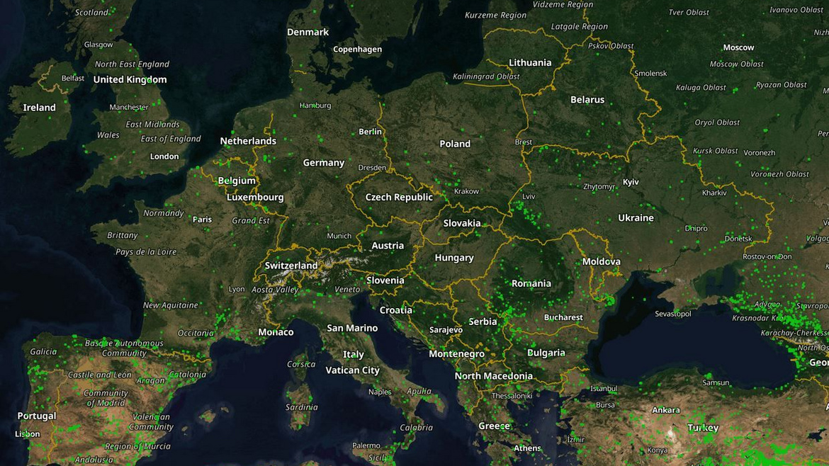 Zu sehen ist eine Satellitenkarte von Europa mit Waldbränden im Januar 2025