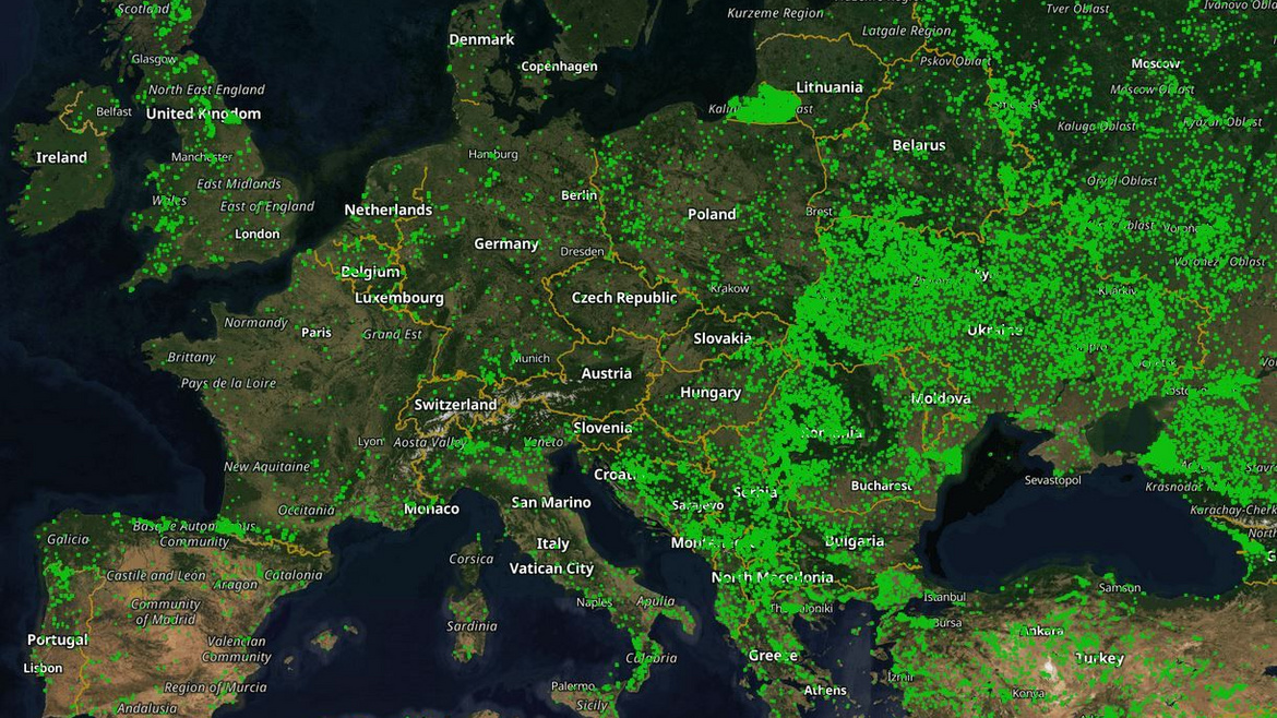 Zu sehen ist eine Satellitenkarte von Europa mit Waldbränden im März 2025
