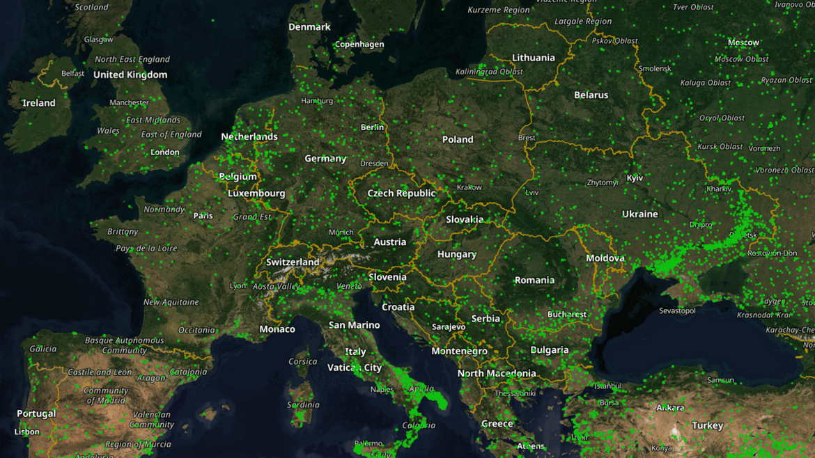 Zu sehen ist eine Satellitenkarte von Europa mit Waldbränden im Juni 2024